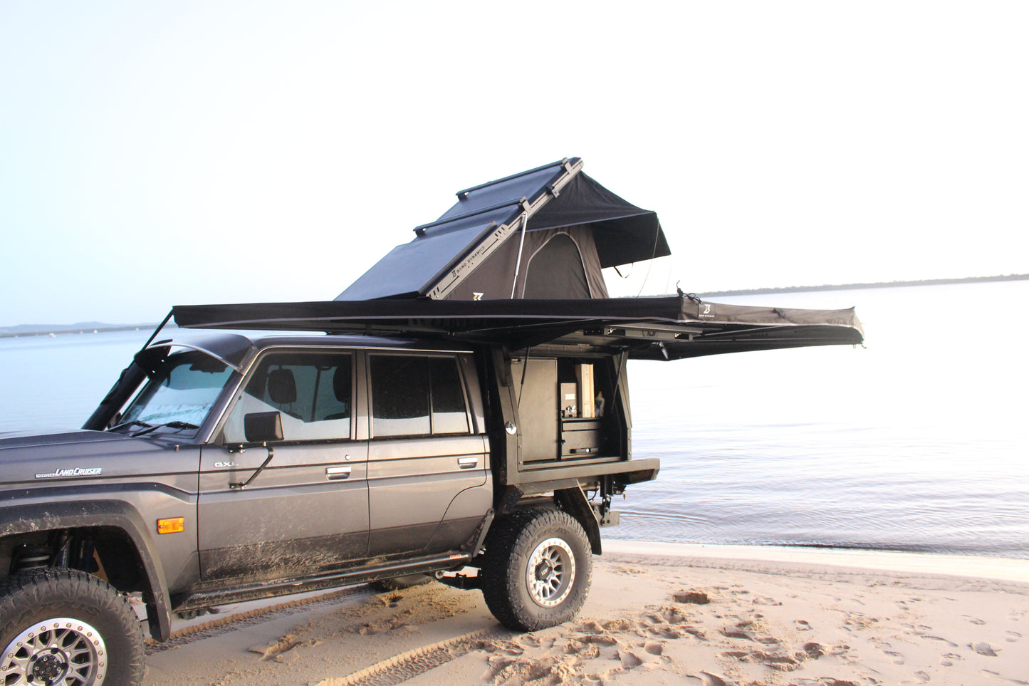 270 Freestanding Awning